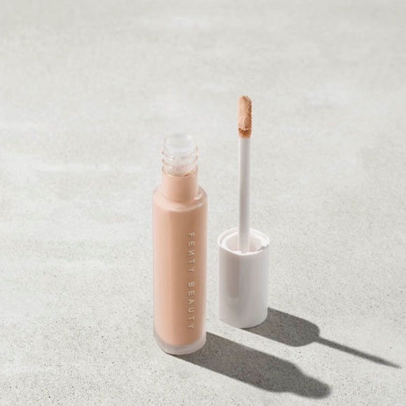 FENTY 200 PRO FILT'R INSTANT RETOUCH CONCEALER - Picture 1 of 7